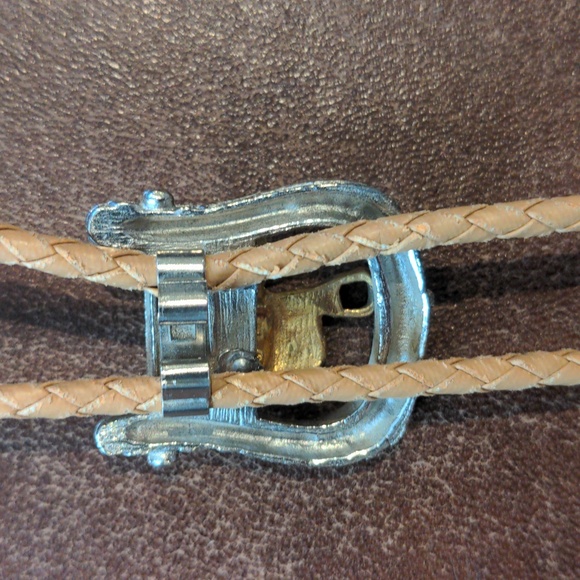 Vintage Western Bolo Necktie w/ Golden Saddle & Silvertone Stirrup Sliding Clip - Picture 3 of 9